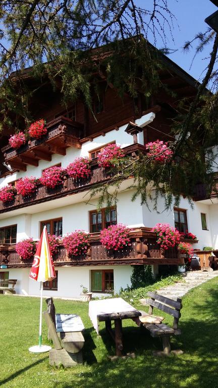 Alpenhaus Birkhahn Hotel Рамзау ам Дахщайн Екстериор снимка